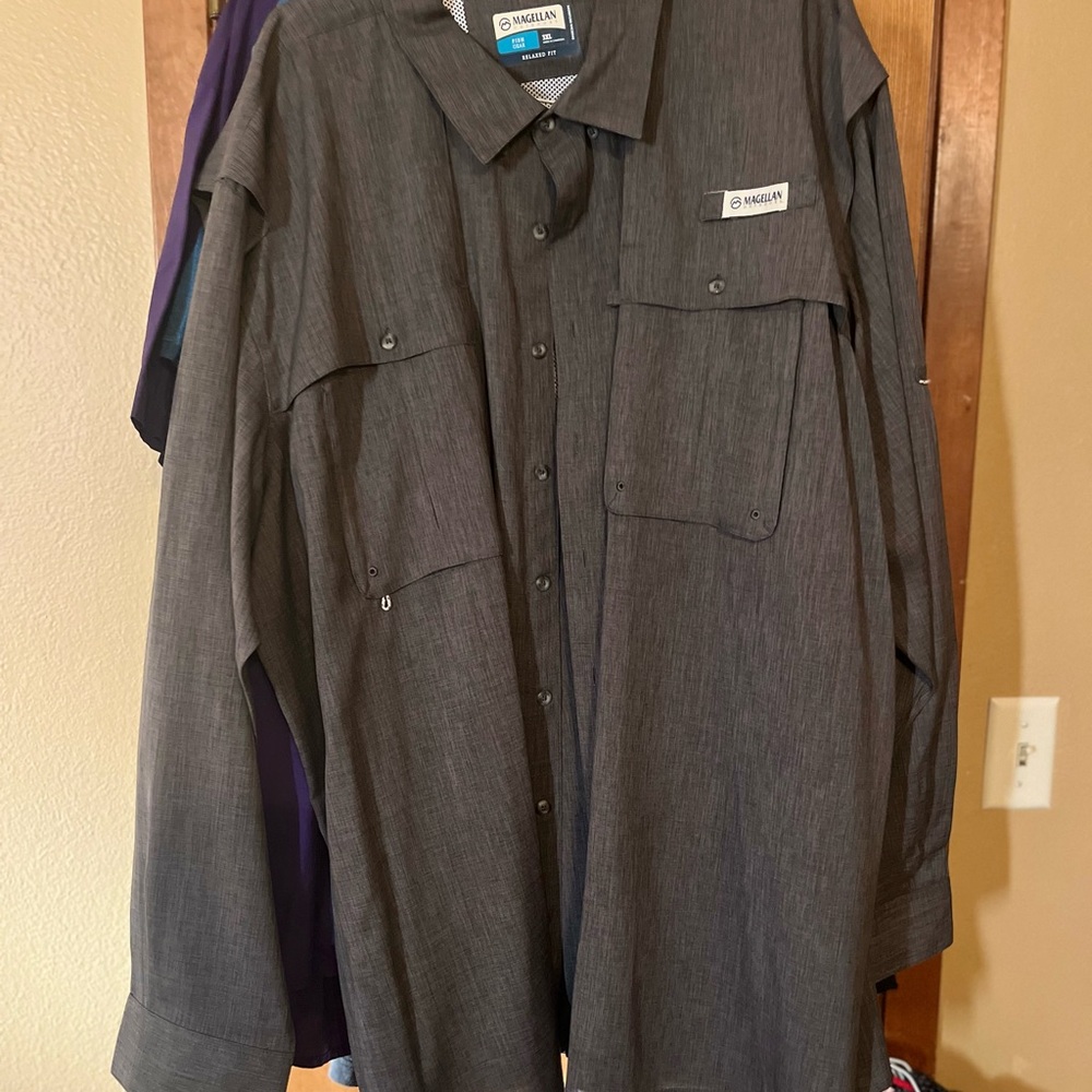 Magellan Outdoors Men's Gray Long-Sleeve Button-Down Performance Shirt